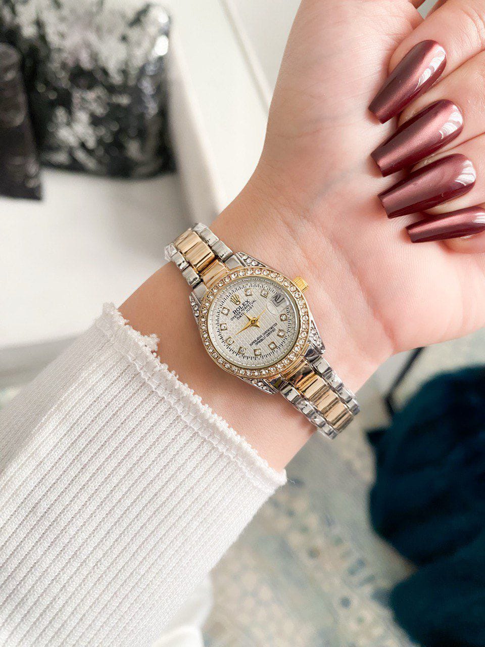 The Rolex Lady-Datejust Diamond & Gold Watch Collection: Timepieces of Refined Elegance