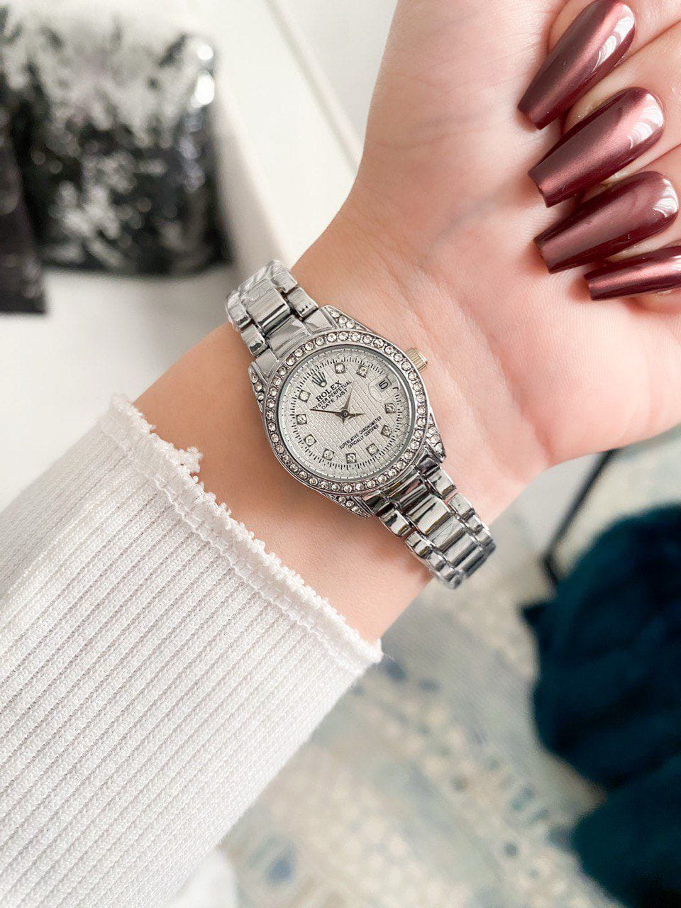 The Rolex Lady-Datejust Diamond & Gold Watch Collection: Timepieces of Refined Elegance