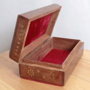 3D Relief Wooden Jewelry Box (15x30cm)